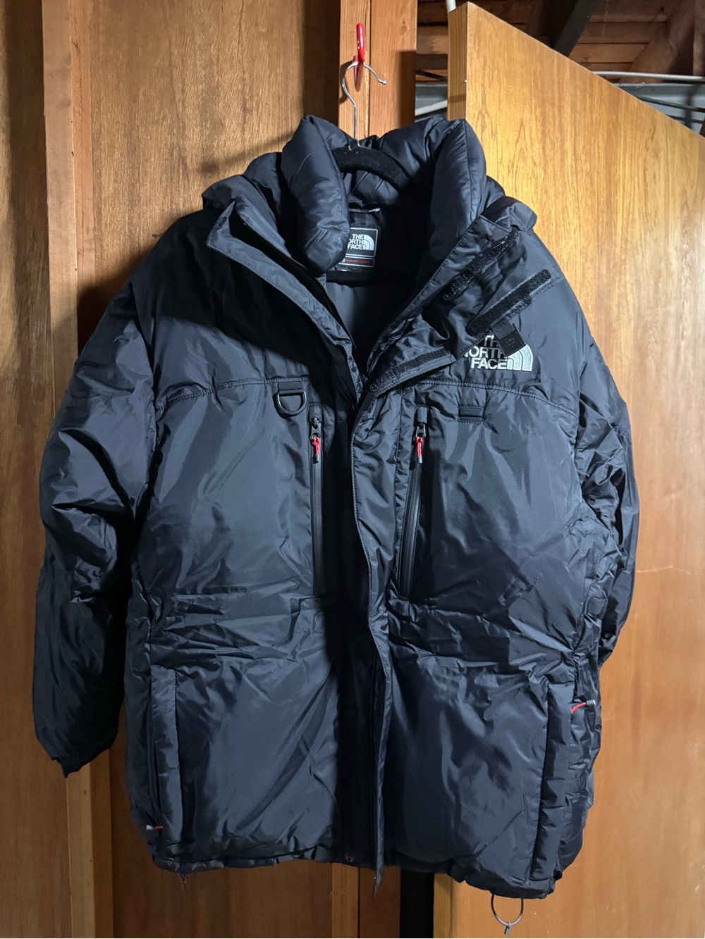 The North Face Men's Black Puffer Insulated Winter Jacket